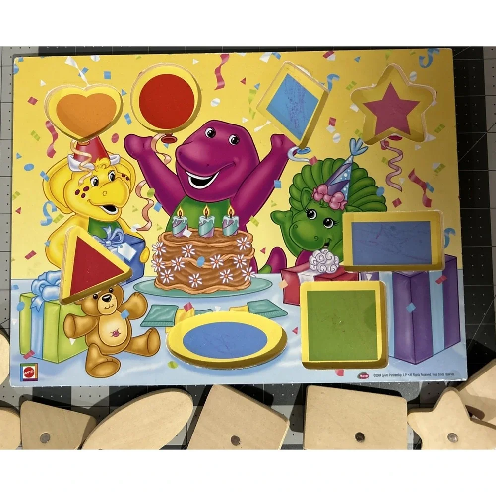 Barney‎ Peg Puzzle Baby Bop BJ SHAPES COLORS  2004 Lyons Birthday Party Mattel